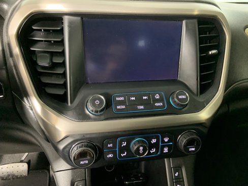 Used 2017 GMC Acadia Denali w/ Technology Package image 10