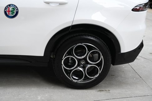 New 2025 Alfa Romeo Tonale image 27