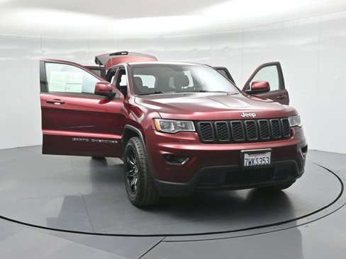 Used 2017 Jeep Grand Cherokee Laredo image 33