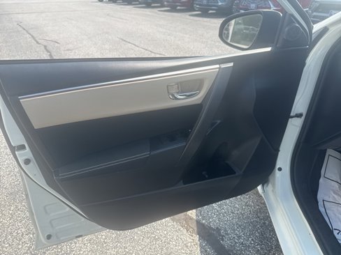 Used 2016 Toyota Corolla LE image 17