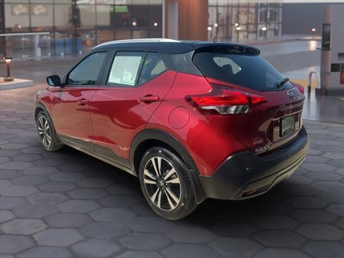 Used 2020 Nissan Kicks SV image 6