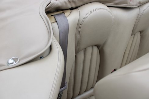 Used 2003 Jaguar XK8 Convertible image 11