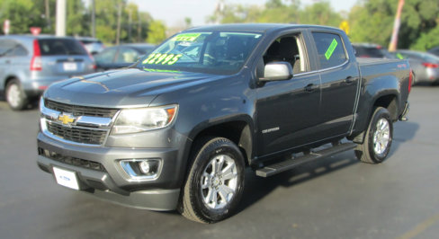 Used 2015 Chevrolet Colorado LT w/ LT Convenience Package image 2