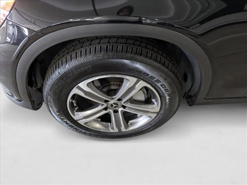 Used 2019 Mercedes-Benz GLC 300 4MATIC image 24