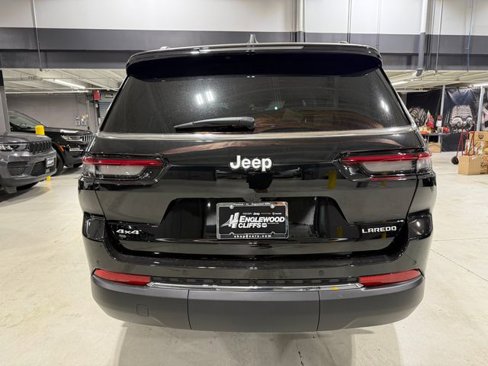 New 2025 Jeep Grand Cherokee L Laredo image 10