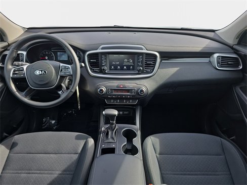 Used 2020 Kia Sorento LX w/ LX I4 Convenience Package image 10