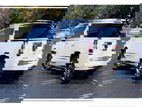 Used 2015 GMC Yukon XL Denali w/ Touring Package image 11