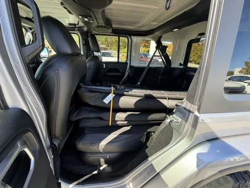 Used 2018 Jeep Wrangler Unlimited Sahara w/ Dual Top Group image 22