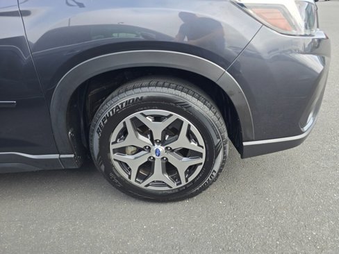 Used 2019 Subaru Forester Premium image 4