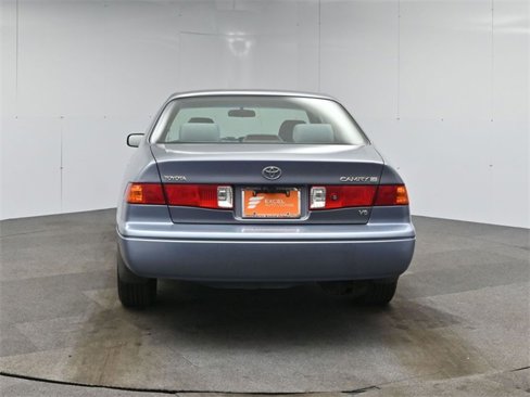 Used 2000 Toyota Camry LE image 4