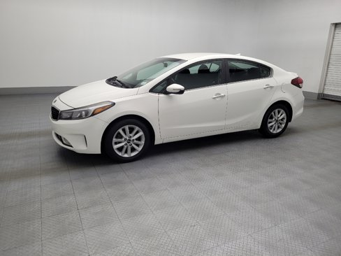 Used 2017 Kia Forte S w/ S Technology Package image 2