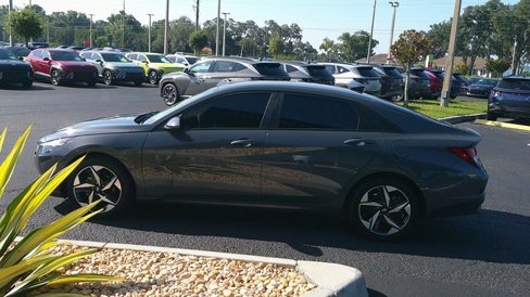 Certified 2023 Hyundai Elantra SEL w/ Convenience Package image 18