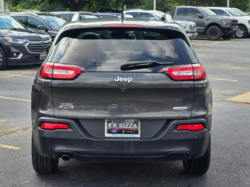 Used 2016 Jeep Cherokee Latitude w/ Safety/Convenience Group image 11