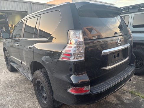 Used 2014 Lexus GX 460 image 4