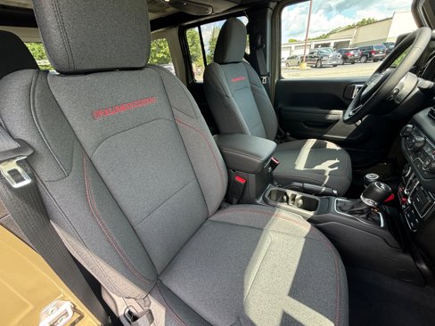 New 2025 Jeep Wrangler Unlimited Rubicon image 16