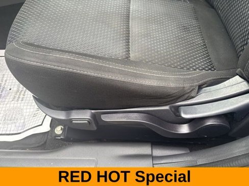 Used 2020 Mitsubishi Outlander ES image 12