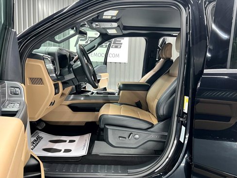 Used 2025 Ford F450 Lariat w/ FX4 Off-Road Package image 16