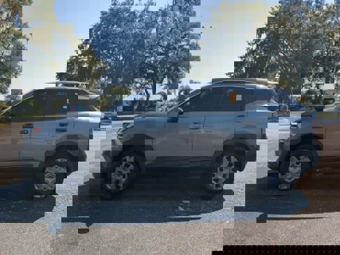 Certified 2025 Nissan Kicks S image 7