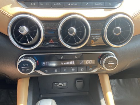 Used 2021 Nissan Sentra SV w/ SV Premium Package image 19