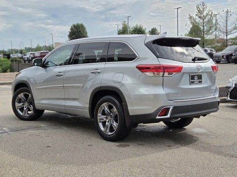 Used 2019 Toyota Highlander Limited Platinum image 33