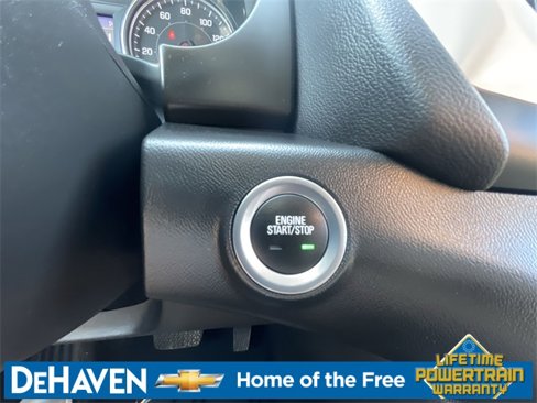 Certified 2023 GMC Terrain SLT w/ Infotainment Package II image 17
