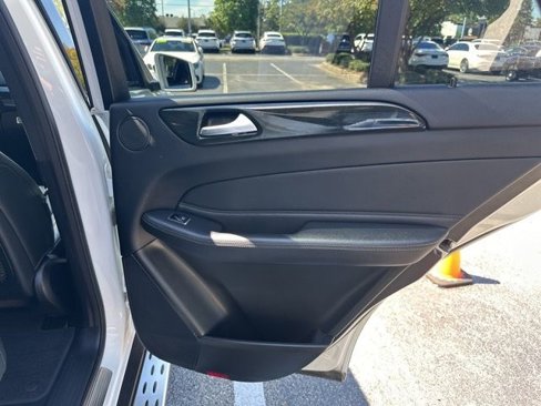 Certified 2017 Mercedes-Benz GLE 350 4MATIC image 29