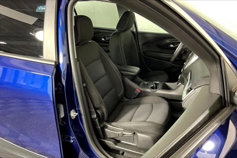 Used 2022 GMC Terrain SLE image 10
