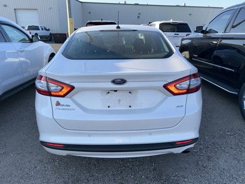 Used 2014 Ford Fusion SE image 5