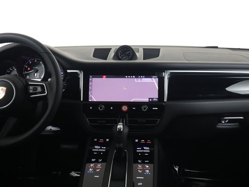 New 2024 Porsche Macan image 19