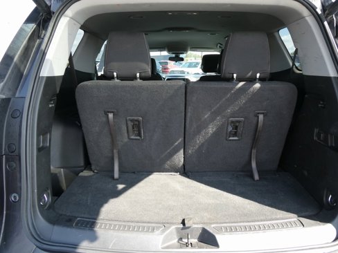 Used 2017 GMC Acadia SLE image 16