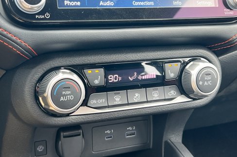 New 2025 Nissan Versa SR w/ Trunk Package image 16