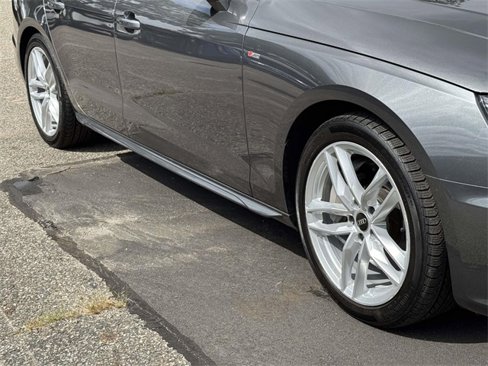 Used 2024 Audi A4 2.0T Premium image 13
