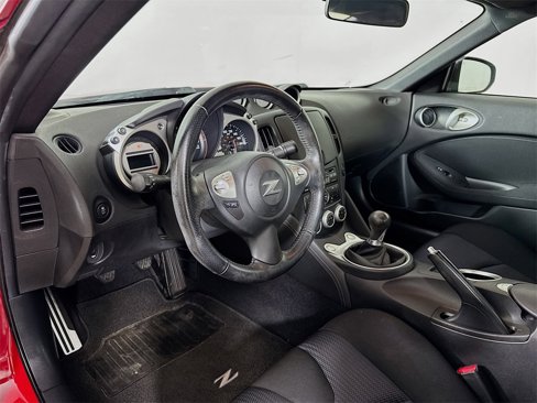 Used 2011 Nissan 370Z Coupe image 9