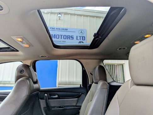 Used 2015 GMC Acadia SLT image 8