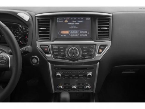 Certified 2020 Nissan Pathfinder SV w/ Rock Creek Edition Cross Bars image 13