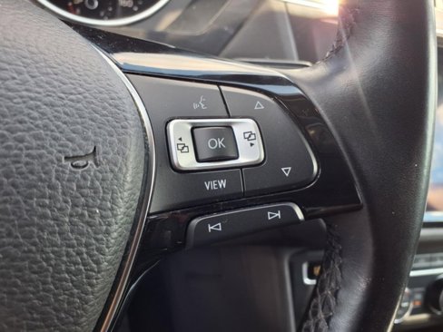 Used 2019 Volkswagen Tiguan SE image 20