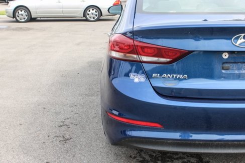 Used 2017 Hyundai Elantra Limited image 48