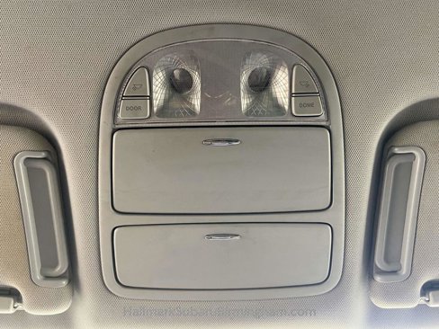 Used 2010 Hyundai Santa Fe SE image 12