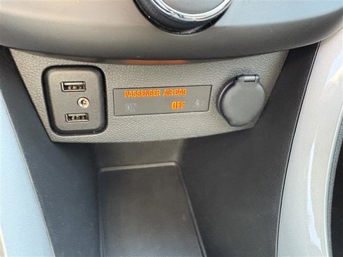 Used 2022 Chevrolet Trax LT w/ LT Convenience Package image 14