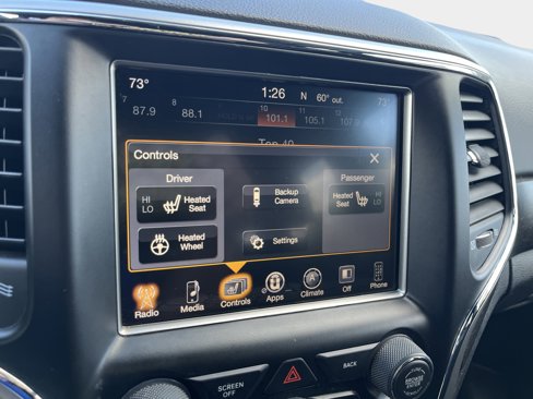 Used 2017 Jeep Grand Cherokee Altitude image 22