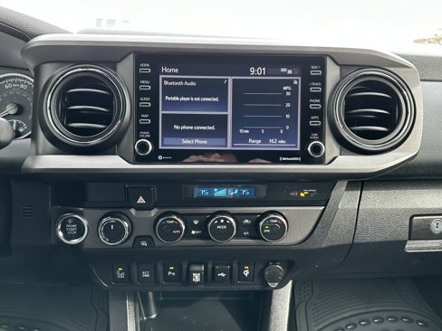 Used 2022 Toyota Tacoma SR5 image 30