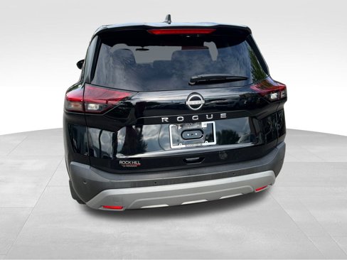 Used 2022 Nissan Rogue S image 6