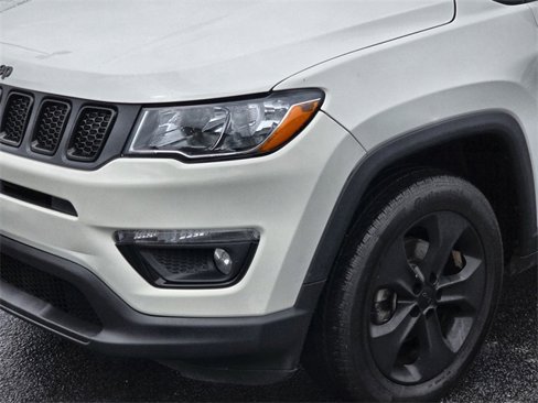 Used 2020 Jeep Compass Latitude image 10