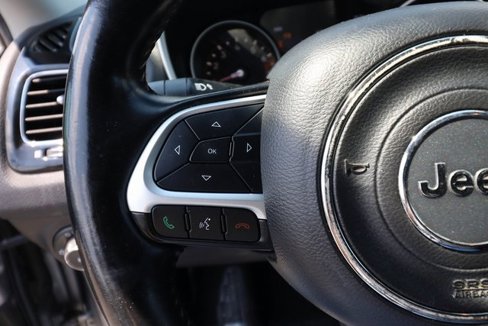Used 2020 Jeep Compass Limited image 48