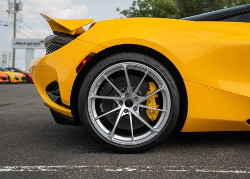 New 2025 McLaren 750S image 18