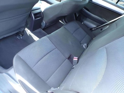 Used 2017 Subaru Outback 2.5i Premium image 12