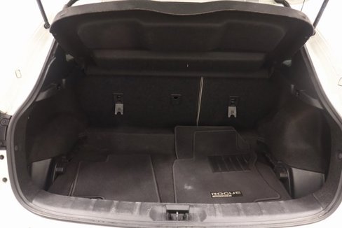 Used 2018 Nissan Rogue Sport SL w/ SL Premium Package image 18