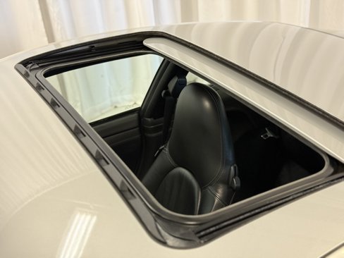 Used 2002 Porsche 911 Turbo image 33