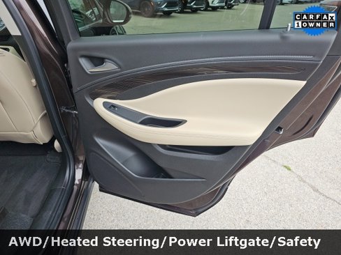 Used 2020 Buick Envision Essence image 37