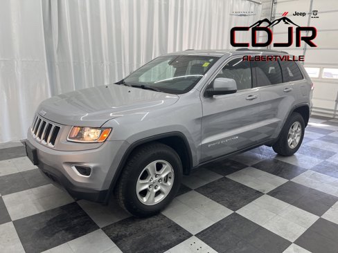 Used 2015 Jeep Grand Cherokee Laredo w/ Quick Order Package 23E image 2